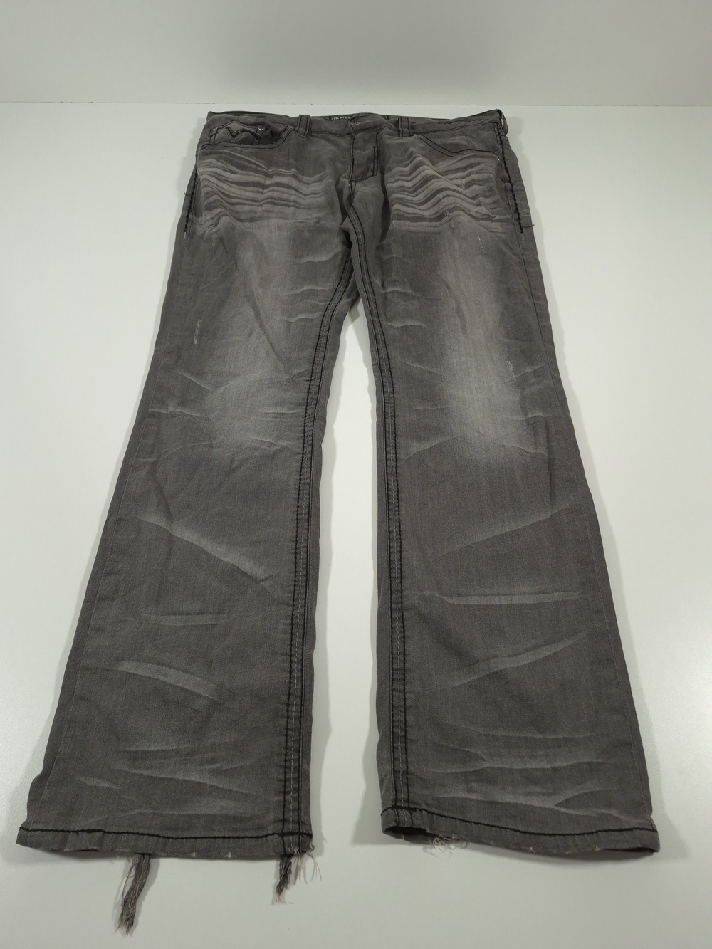 Affliction Jeans Mens 36x33 Gray Straight Leg Distressed Stretch Denim 110BC156